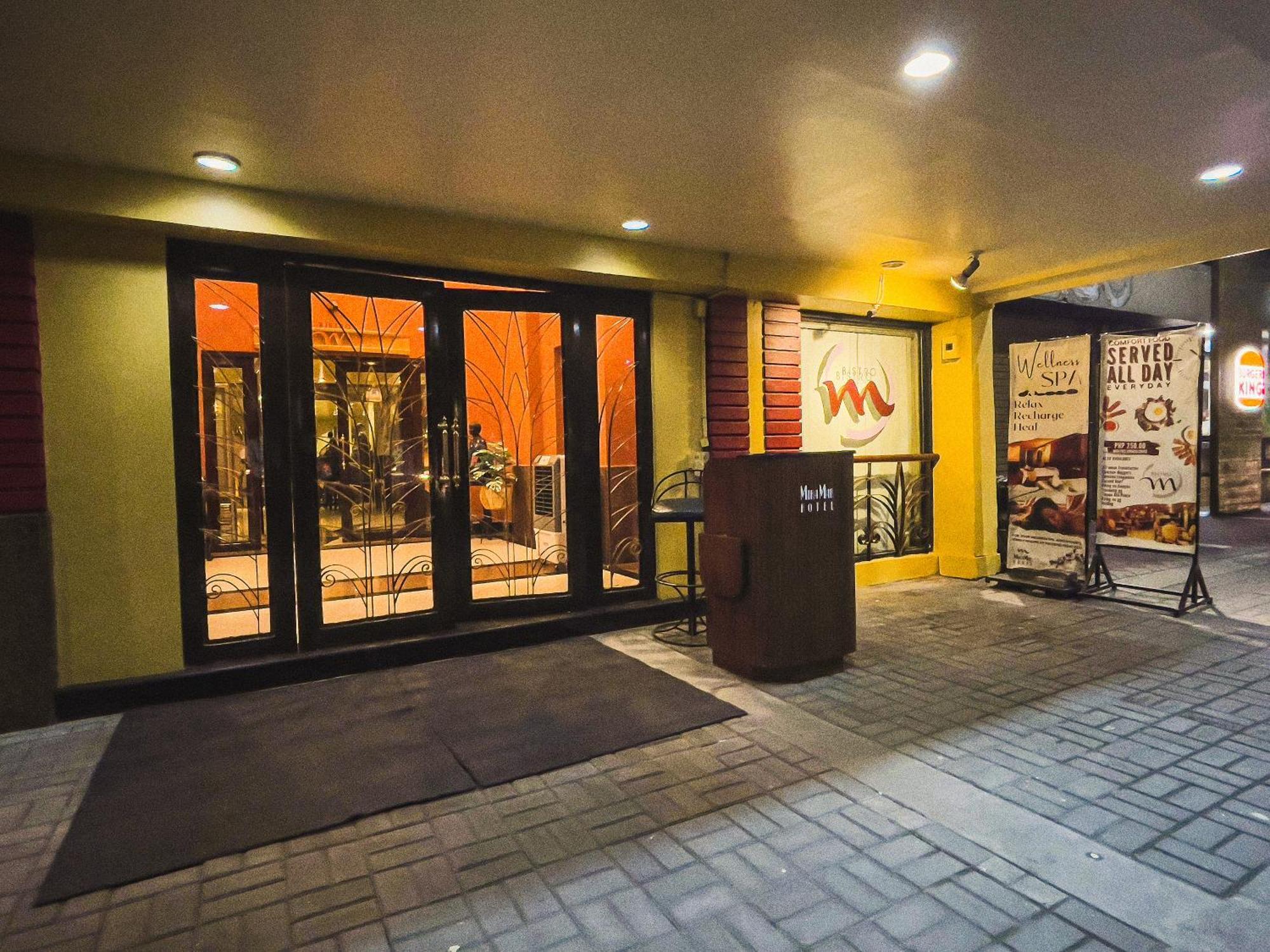 Miramar Hotel Манила Экстерьер фото