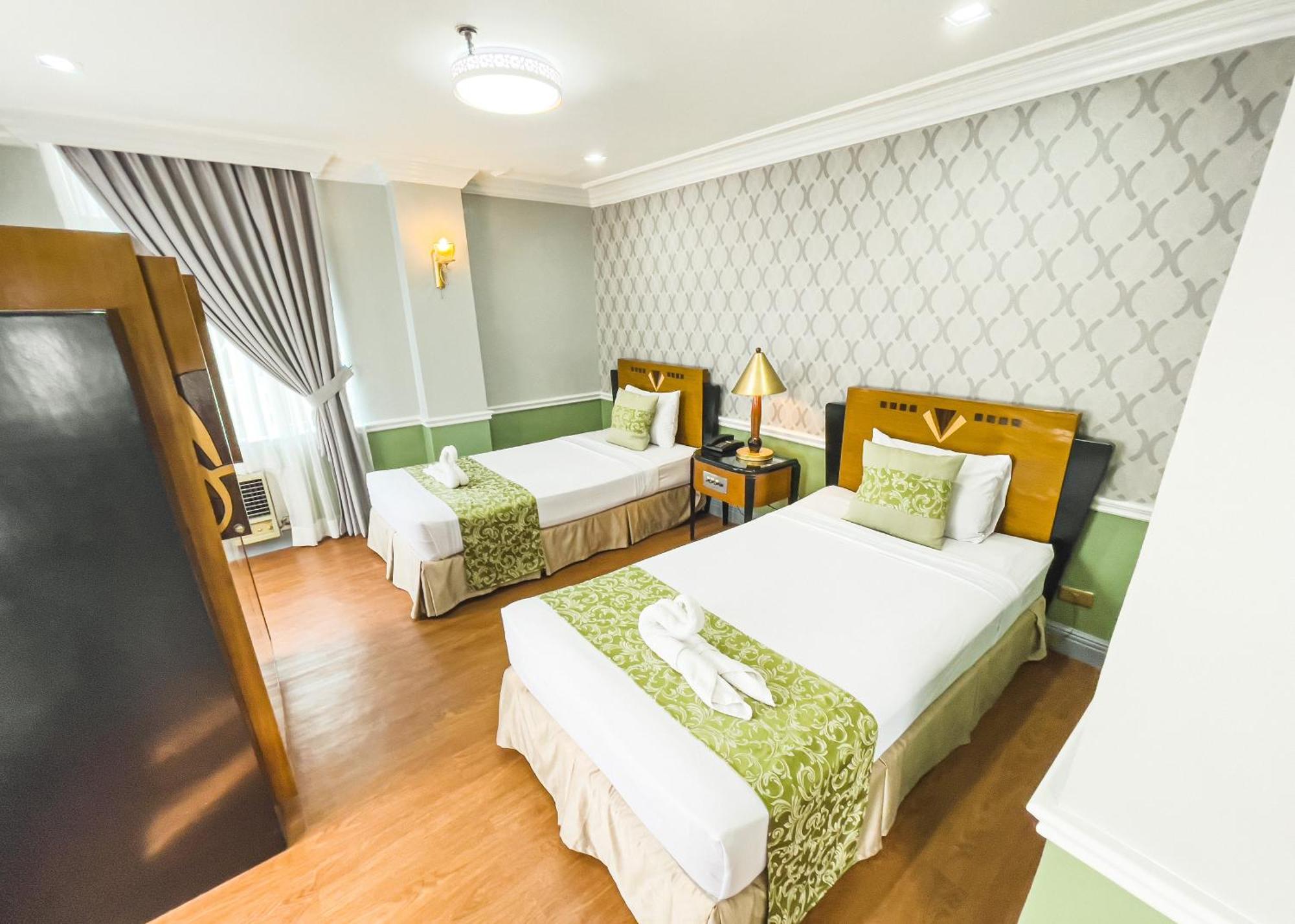 Miramar Hotel Манила Экстерьер фото