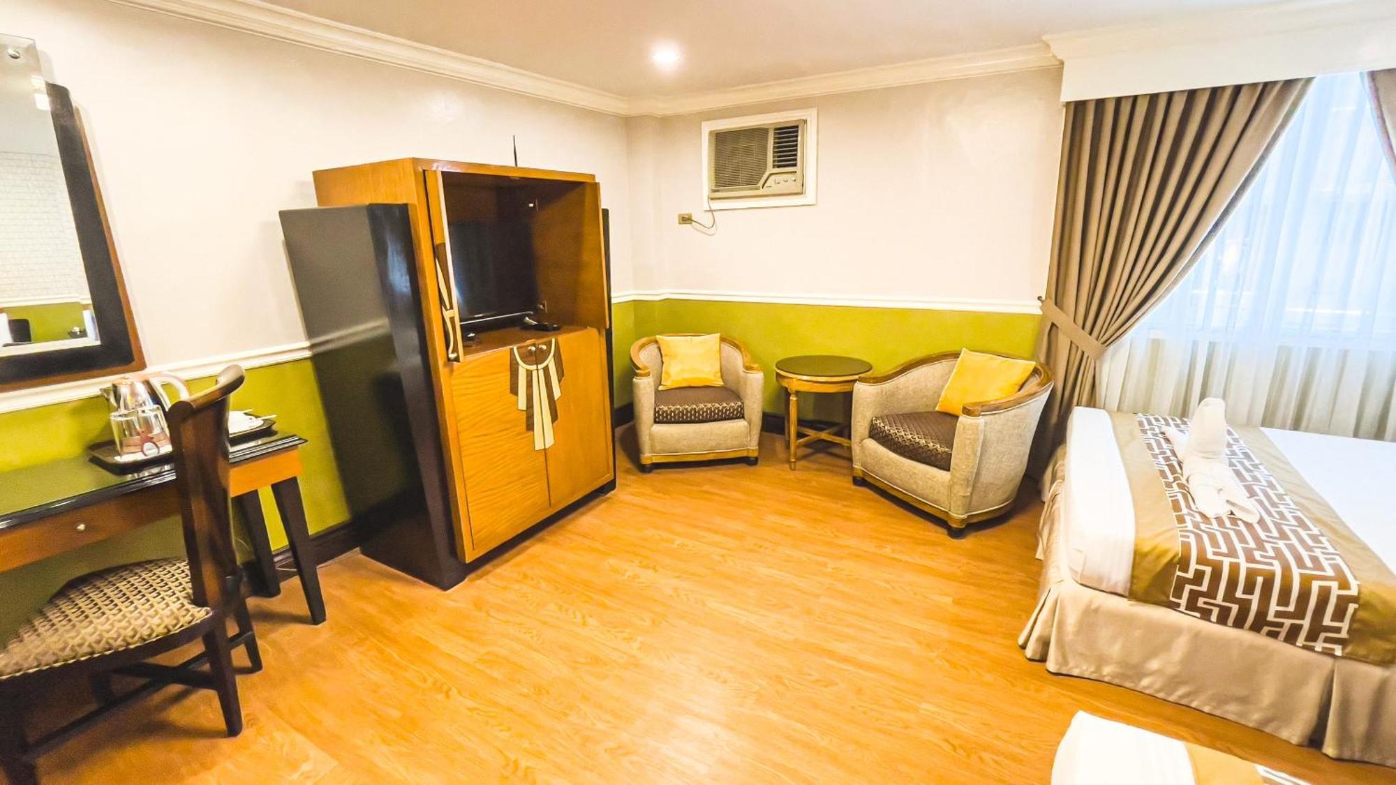 Miramar Hotel Манила Экстерьер фото