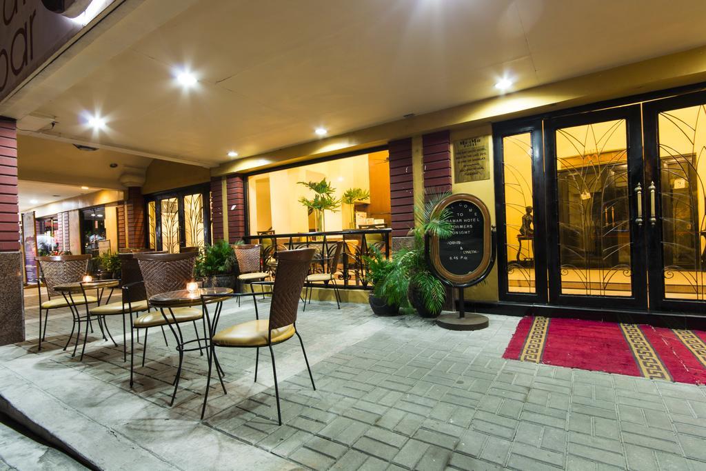 Miramar Hotel Манила Экстерьер фото